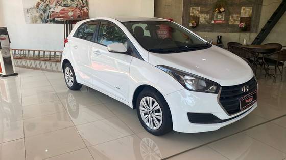 HYUNDAI HB20 1.0 COMFORT 12V FLEX 4P MANUAL